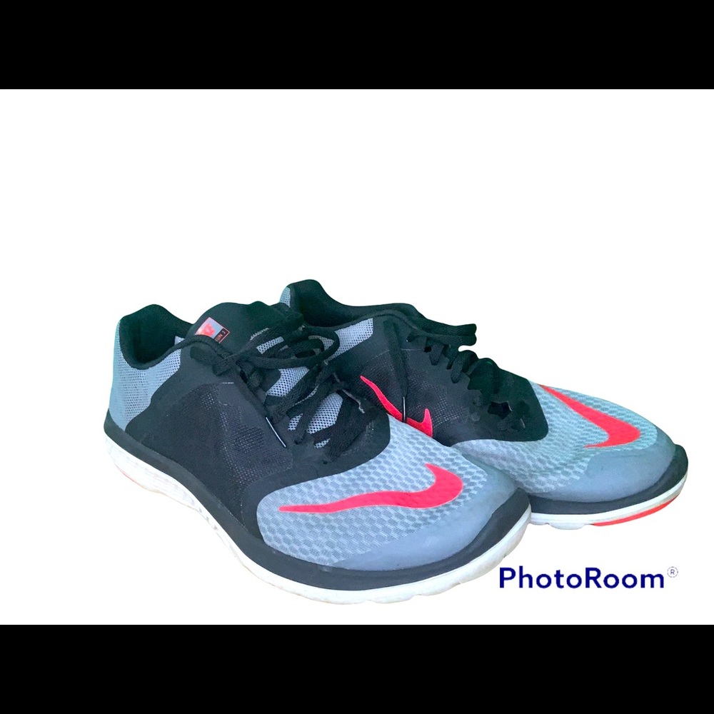 Men’s Nike running shoes gray and black